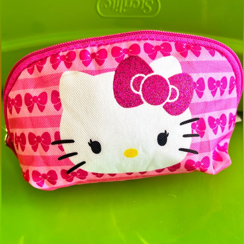 Hello Kitty Pink Toiletry Pouch